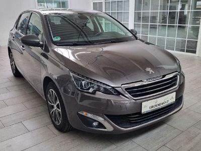 Gebraucht Peugeot 308 Allure 120 PS (88 kW) 2015 Moka/metallic (metallic) Limousine