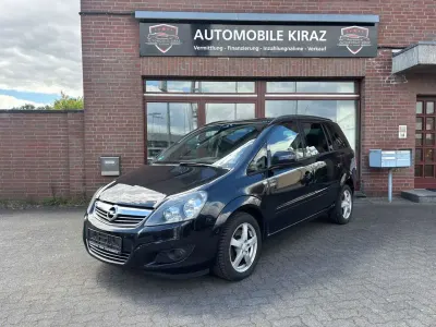 Gebraucht Opel Zafira Family 150 PS (110 kW) 2013 Graphitschwarz/carbon flash/mi Van / Kleinbus