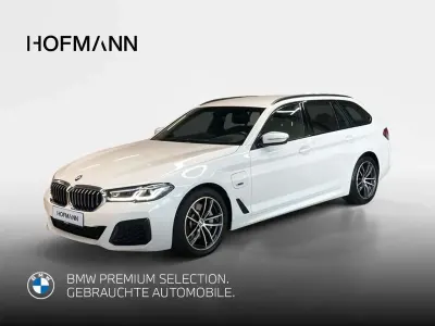 Gebraucht BMW 530 M Sport 292 PS (214 kW) 2023 Alpinweiß uni Kombi
