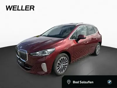 Gebraucht BMW 218 Active Tourer Luxury Line 150 PS (110 kW) 2023 Rot Van / Kleinbus