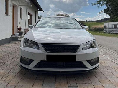 Second-hand Seat Leon FR 179 CP (131 kW) 2018 Alb Berlinǎ