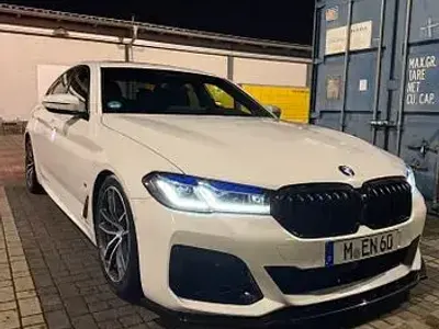 Gebraucht BMW 530 M Sport 286 PS (210 kW) 2020 Weiß Limousine