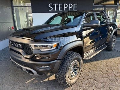 Usata Dodge Ram 711 CV (522 kW) 2024 Nero Pick-up