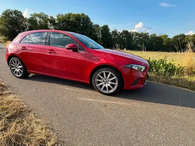 Gebraucht Mercedes 220 190 PS (139 kW) 2017 Rot Kleinwagen
