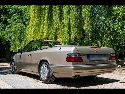 Gebraucht Mercedes E320 220 PS (161 kW) 1995 Silber Cabrio