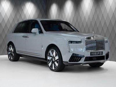 Neu Rolls Royce Cullinan 571 PS (419 kW) 2026 Grau SUV