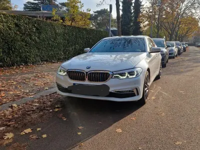 Gebraucht BMW 525 Sport Line 231 PS (169 kW) 2017 Weiß Limousine