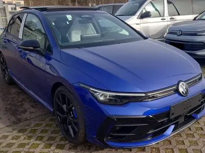 Ny VW Golf VIII R 333 HK (244 kW) 2026 Hvid Sedan