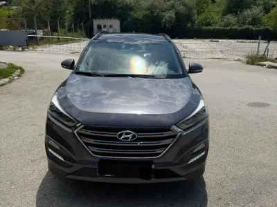 Gebraucht Hyundai Tucson 187 PS (137 kW) 2016 Grau SUV