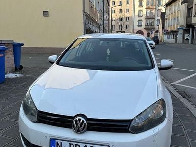 Gebraucht VW Golf VI Comfortline 122 PS (89 kW) 2009 Weiß Kleinwagen