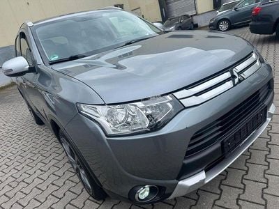 Usata Mitsubishi Outlander Diamant Edition 150 CV (110 kW) 2015 Grigio SUV