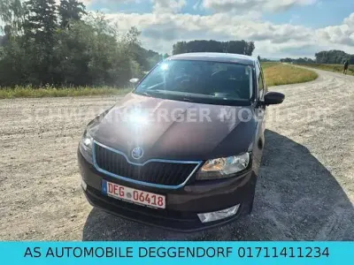 Gebraucht Skoda Rapid Ambition 90 PS (66 kW) 2016 Braun Kleinwagen