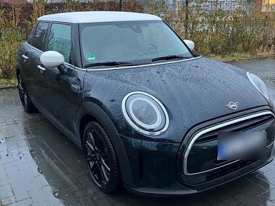 Gebraucht Mini Cooper Classic 136 PS (100 kW) 2023 Schwarz Kleinwagen
