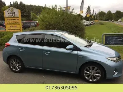 Gebraucht Toyota Auris Hybrid Executive 99 PS (72 kW) 2013 Blau Kombi