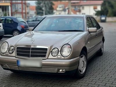 gebraucht Mercedes E240 CLASSIC Classic