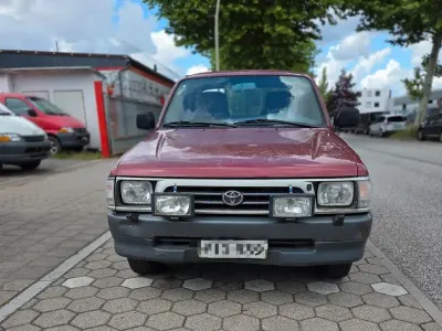 Gebraucht Toyota HiLux 75 PS (55 kW) 1999 Rot Pickup