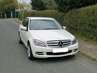 Gebraucht Mercedes C180 156 PS (114 kW) 2010 Weiß Limousine