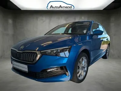 Gebraucht Skoda Scala Style 150 PS (110 kW) 2023 Raceblau metallic Kleinwagen