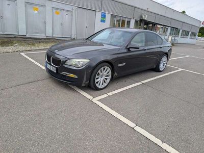 BMW 740
