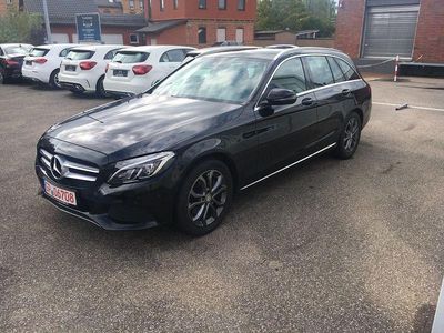 Gebraucht Mercedes C220 Avantgarde 170 PS (125 kW) 2016 Schwarz Limousine