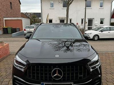 Schwarz Gebraucht 2024 Mercedes GLA45 AMG AMG SUV | 55.800 € (Teuer)