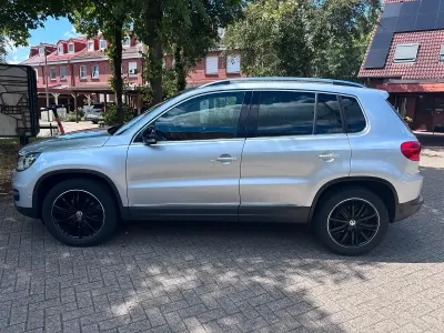Gebraucht VW Tiguan 160 PS (117 kW) 2012 Grau SUV
