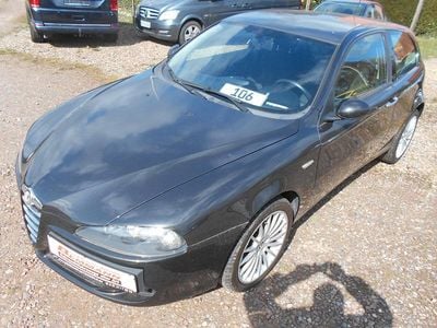 Usata Alfa Romeo 147 105 CV (77 kW) 2006 Nero Utilitaria