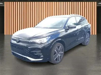 Gebraucht VW Tiguan IQ Drive 204 PS (150 kW) 2025 Schwarz SUV