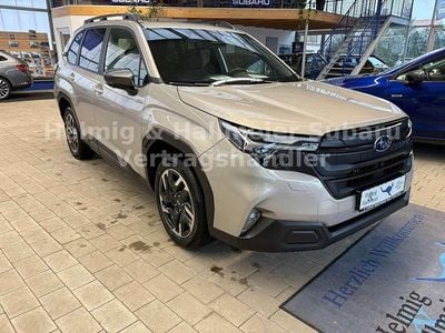 Ny Subaru Forester Active 136 HK (100 kW) 2025 Guld SUV