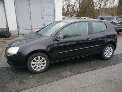 Schwarz Gebraucht 2005 VW Golf V Comfortline Kleinwagen | 2.990 € (Guter Preis)