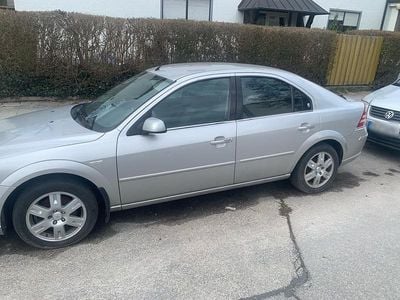 Gebraucht Ford Mondeo 115 PS (84 kW) 2005 Kleinwagen