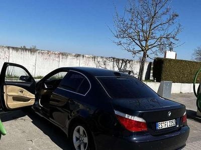 BMW 525