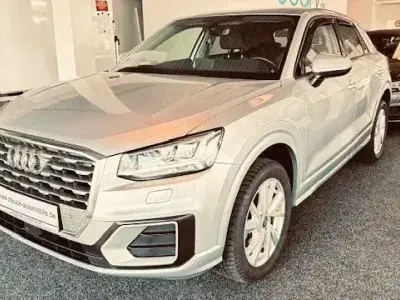 Usata Audi Q2 Sport 150 CV (110 kW) 2019 Argento SUV