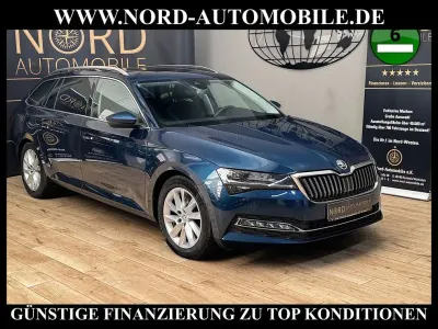 Gebraucht Skoda Superb Style 150 PS (110 kW) 2023 Blau Kombi
