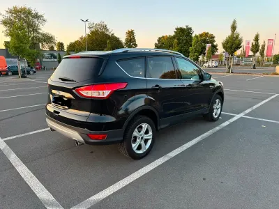 Gebraucht Ford Kuga Titanium 140 PS (102 kW) 2013 Schwarz SUV