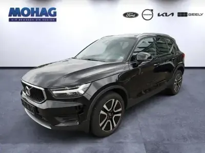 Gebraucht Volvo XC40 Momentum 163 PS (119 kW) 2021 Schwarz SUV