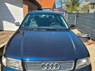 Gebraucht Audi A4 101 PS (74 kW) 1995 Blau Limousine