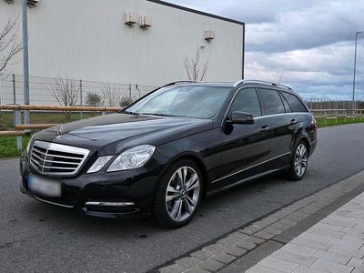 Usata Mercedes E350 260 CV (191 kW) 2012 Nero Station wagon