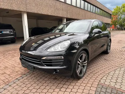Gebraucht Porsche Cayenne 300 PS (220 kW) 2011 Schwarz SUV