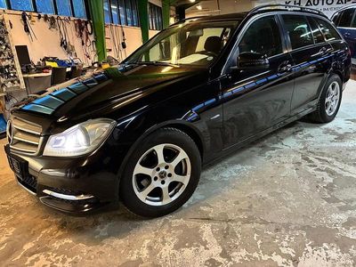 Schwarz Gebraucht 2011 Mercedes C220 Kombi | 4.695 € (Fairer Preis)