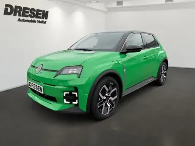 Usata Renault R5 Komfort 110 kW (150 CV) 2025 Nero Utilitaria