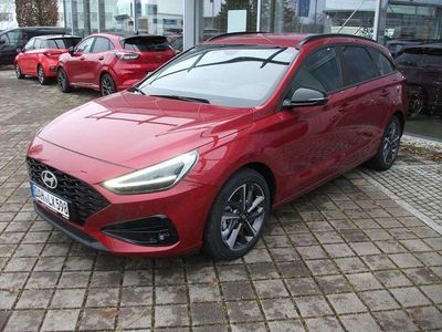 Gebraucht Hyundai i30 Advantage 101 PS (74 kW) 2024 Ultimate red metallic Kombi