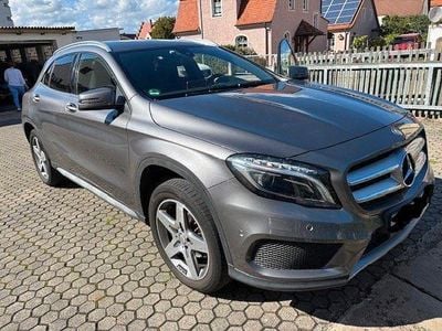 Mercedes GLA180