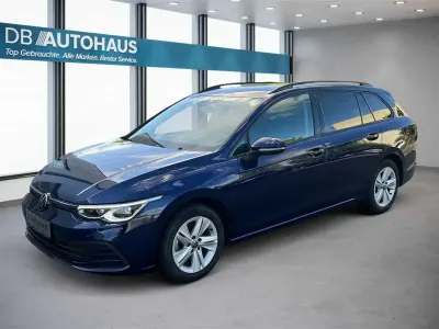 Gebraucht VW Golf VIII Life 150 PS (110 kW) 2024 Blau Kombi