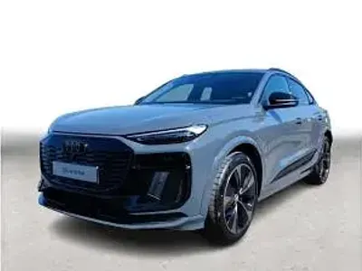 Neu Audi Q6 e-tron 314 kW (428 PS) 2026 Grau (magnetgrau) SUV