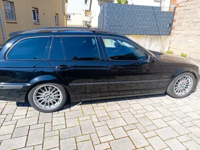 Käytetty BMW 330