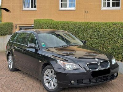 BMW 525