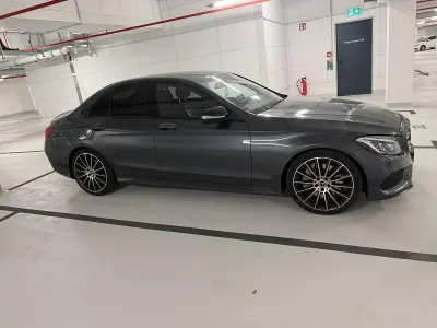 Gebraucht Mercedes C400 AMG line 333 PS (244 kW) 2015 Grau Limousine