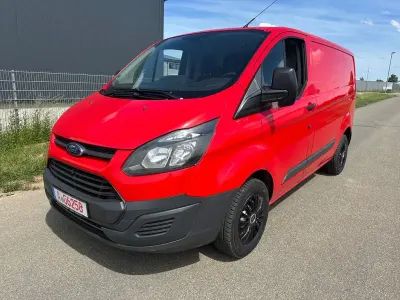 Gebraucht Ford Transit Custom 105 PS (77 kW) 2017 Rot Van / Kleinbus