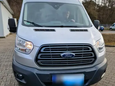 Gebraucht Ford Transit 131 PS (96 kW) 2018 Silber Van / Kleinbus
